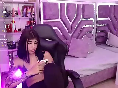 AliceWalker_11's cam snapshot