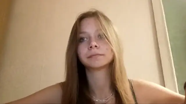 Aura_skyei's cam snapshot