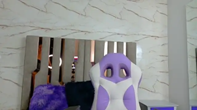 KarinaRows's cam snapshot