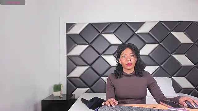 CarlaMarcuzzi's cam snapshot