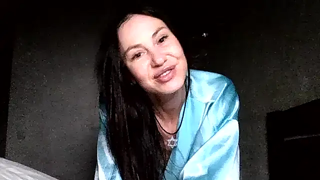 JulianaGold1 live sex cam