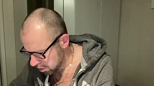 FABIOGLASSES live sex cam