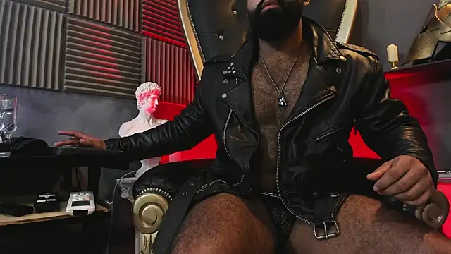 BeardAndrew live sex cam