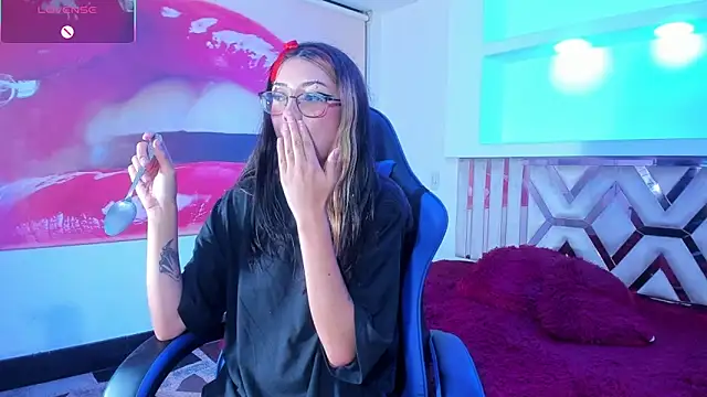 kittymiauu444's cam snapshot