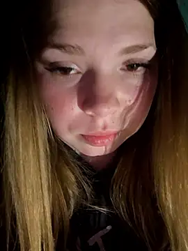 Zuli_Kiska's cam snapshot