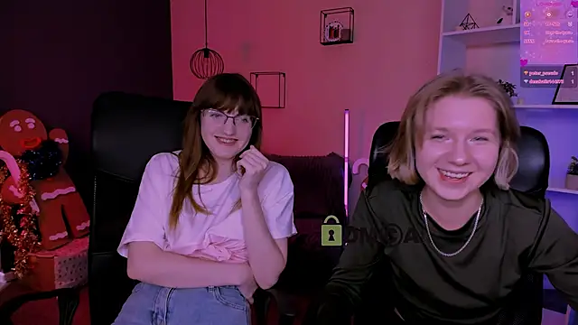 gloria_bubble's cam snapshot