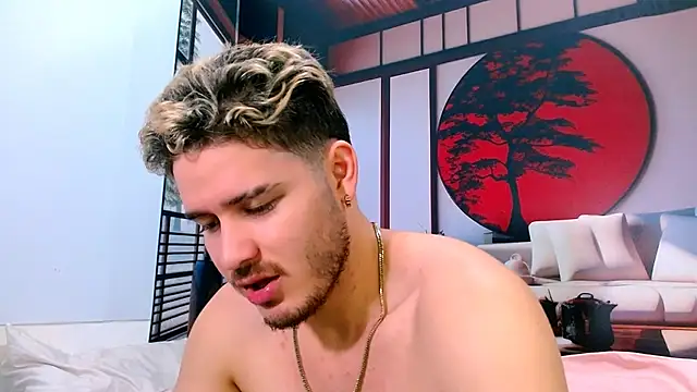 RayanLynxx live sex cam