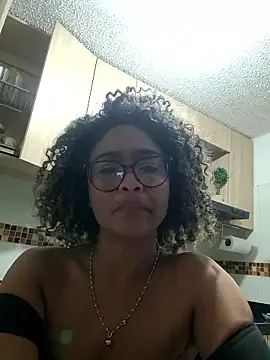 BiiancaEstradaa's cam snapshot