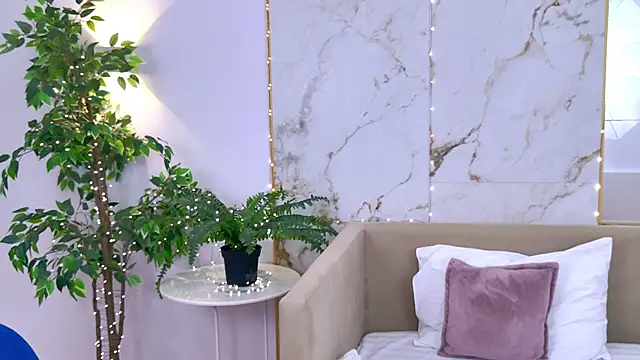 AmadaReine's cam snapshot