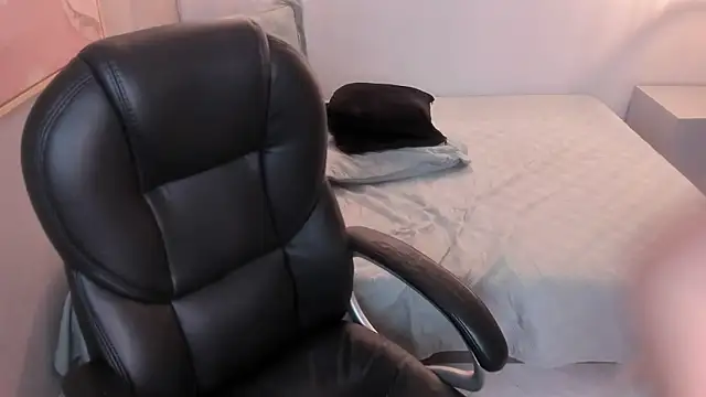 Julieth_brown_'s cam snapshot