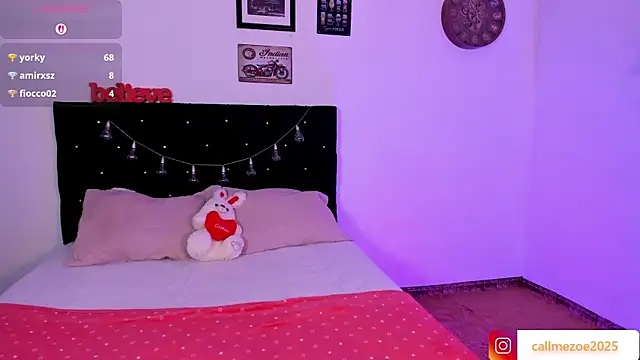 zoe_siren's cam snapshot