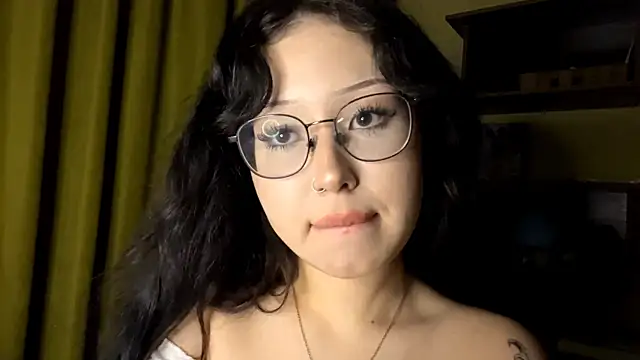 KateWhisp's cam snapshot