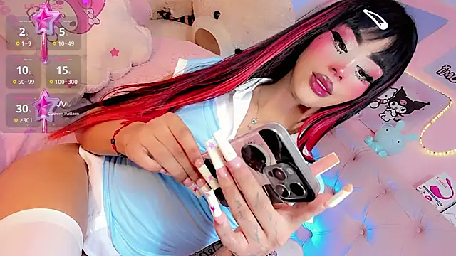 Cute_Roxxy live sex cam