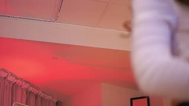 KyssaraPlay live sex cam