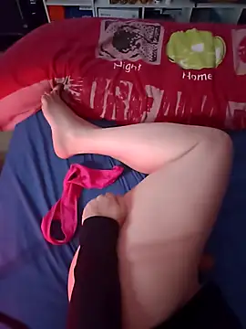 JulietteMaitresse live sex cam