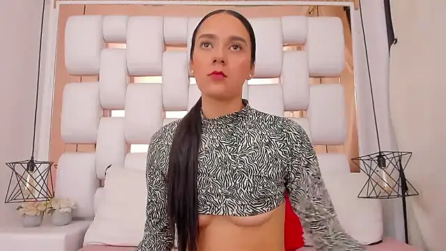 EmmyCruzZ live sex cam