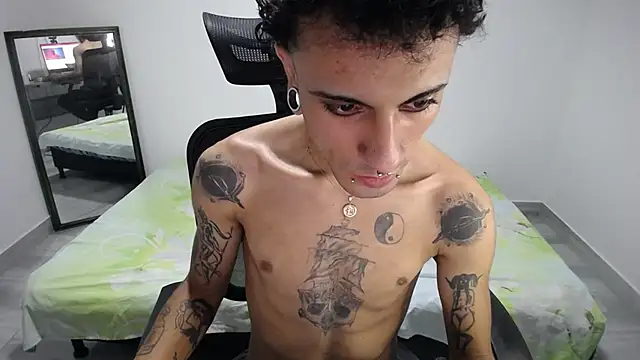 present_the_magic live sex cam