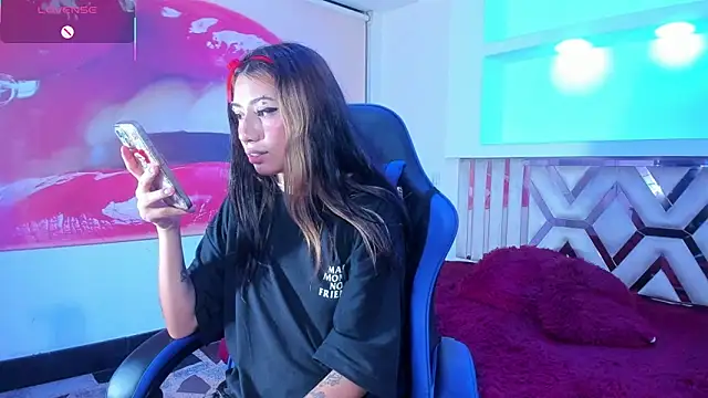 kittymiauu444's cam snapshot