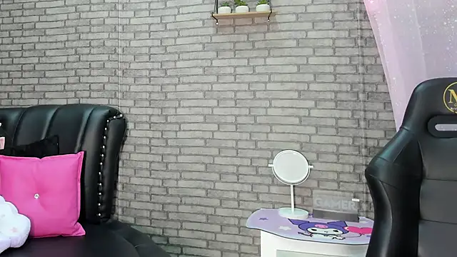 lulu_litlle's cam snapshot