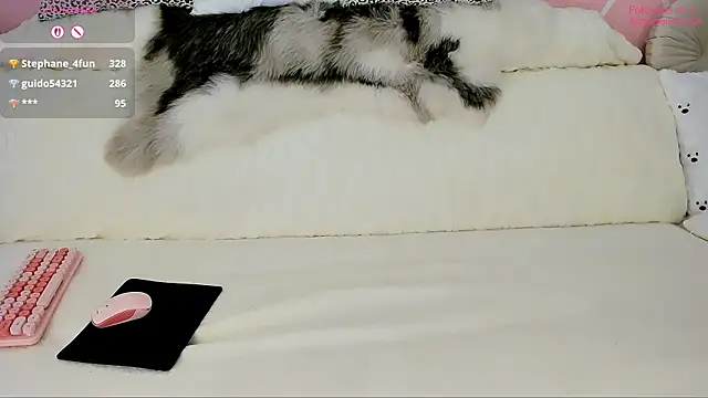 Maryelle's cam snapshot