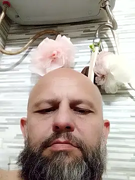 AlexandruCsaba live sex cam