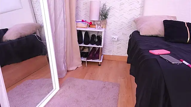 DahliaRosee live sex cam