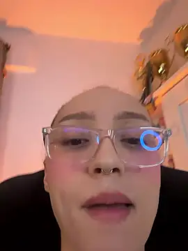 BabyLauritaa live sex cam