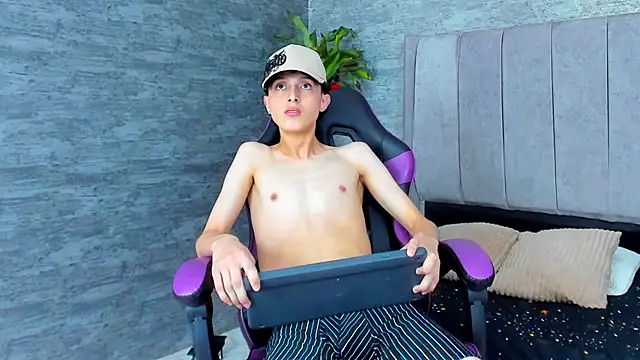 ArthurCox live sex cam