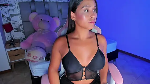 sofialaurentxox live sex cam