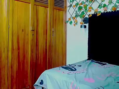 vsamanthaper1's cam snapshot