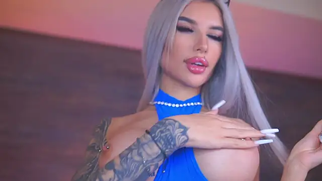 Juicy_Jessye live sex cam