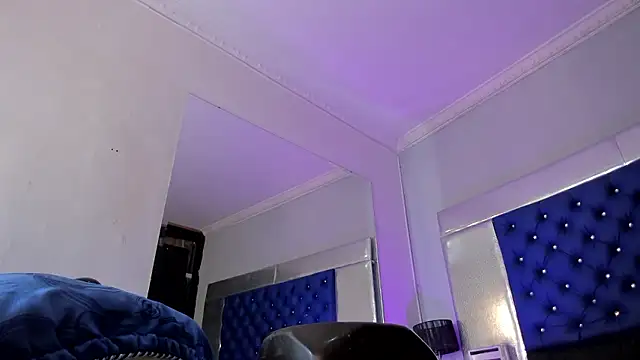 Eyleen_Santos live sex cam