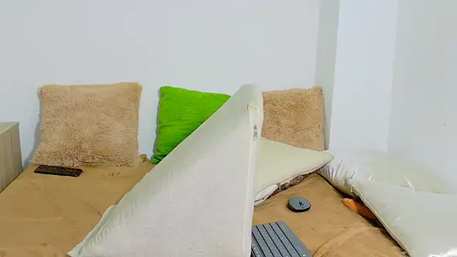 irisconde live sex cam