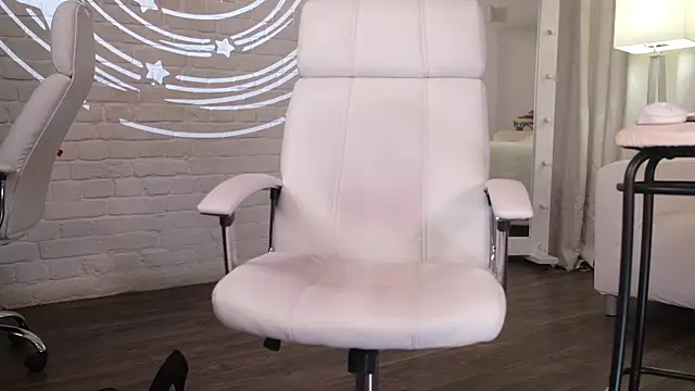 Margo_Pearls live sex cam