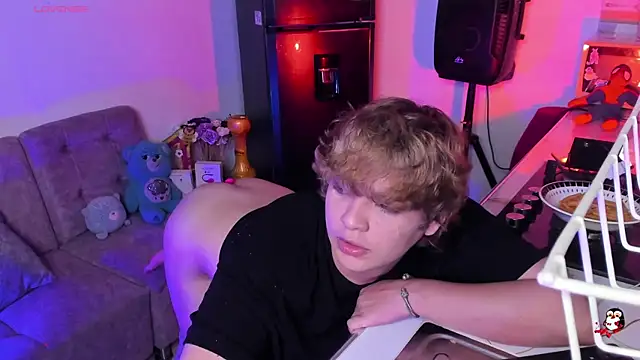 adam_angelssss's cam snapshot