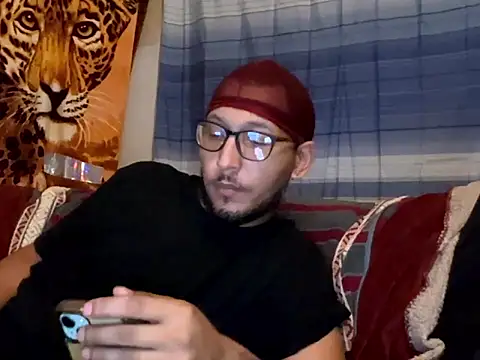 ThrowedWorldWide's cam snapshot