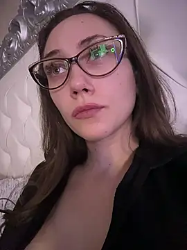 AliceMunro's cam snapshot