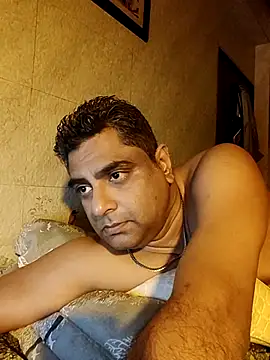 hardnhornybull's cam snapshot