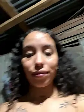 MarieLeon's cam snapshot