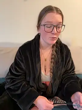 PussiesnCream_ live sex cam