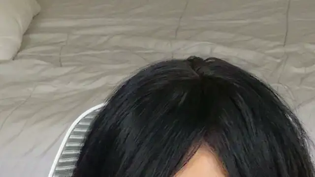 xprettysmilex live sex cam