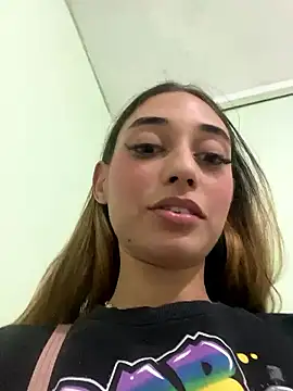 loirinhaaa live sex cam