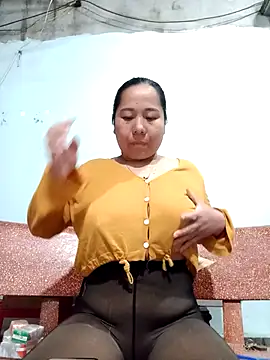 Queen-18200 live sex cam