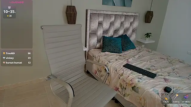 Amina_AlZahra's cam snapshot