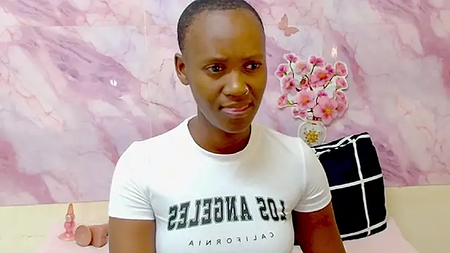 EbonyOlive69's cam snapshot