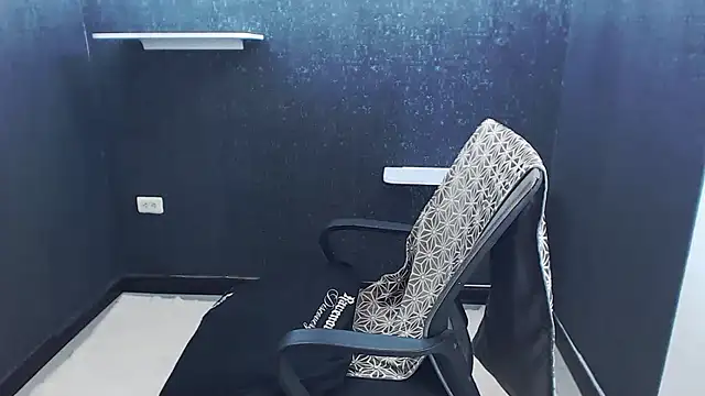 Kerverr_ live sex cam