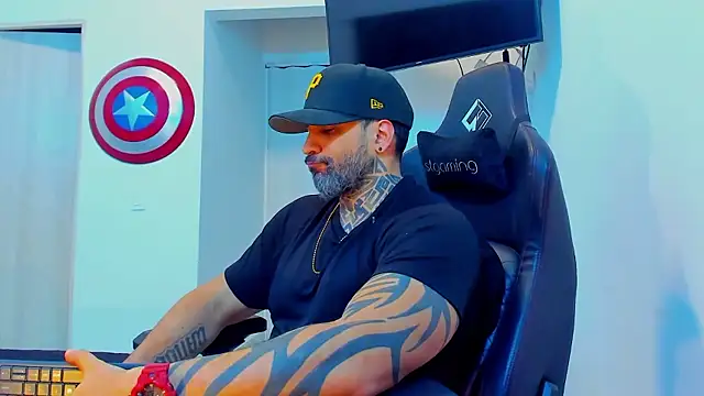 JoshRigby live sex cam