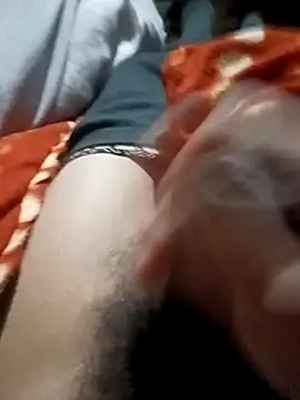 MilfLoverBoy2K25 live sex cam