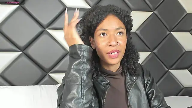 CarlaMarcuzzi's cam snapshot