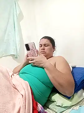 yaneth_'s cam snapshot